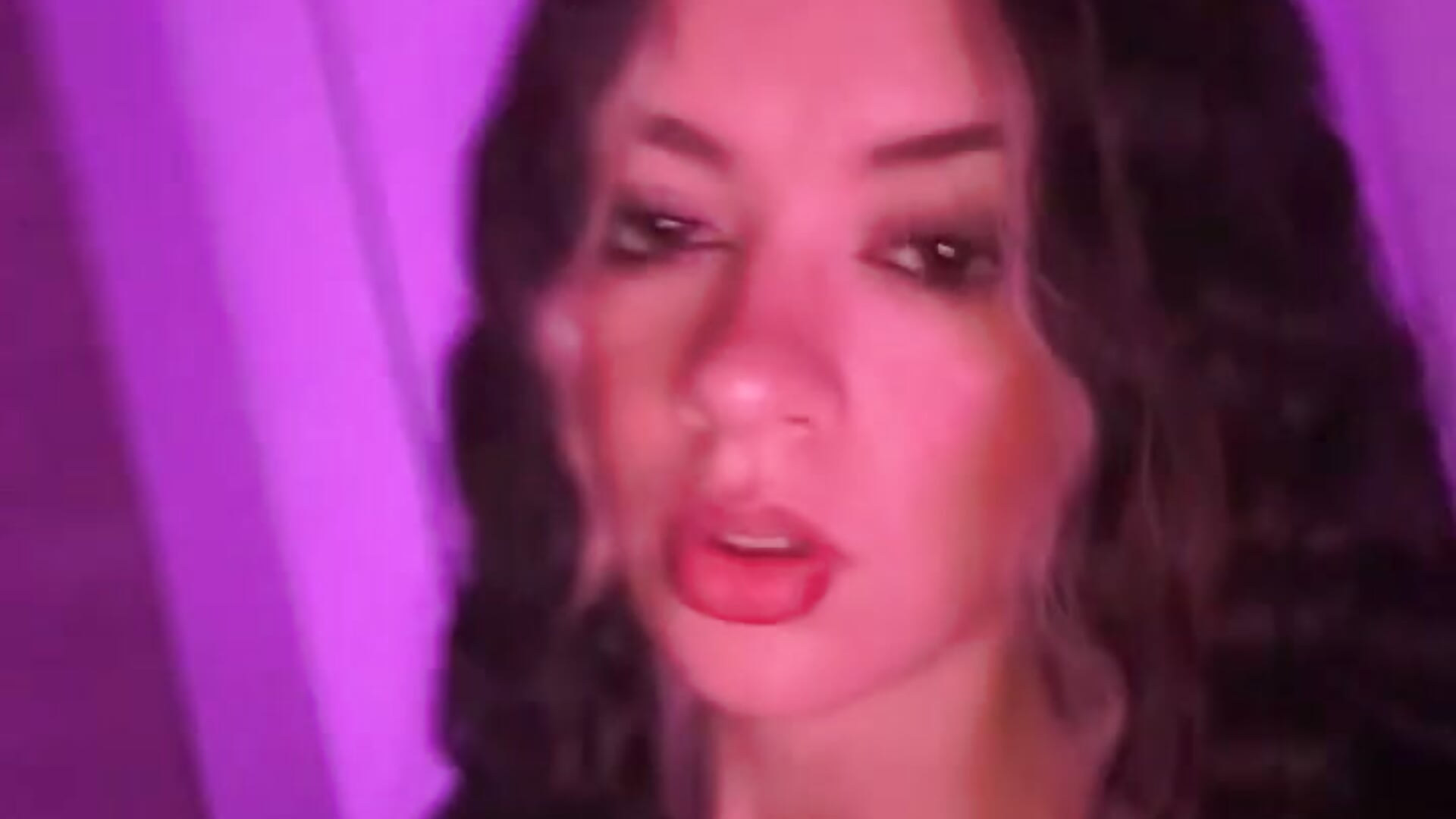 Naughty xx – video af YasminLace cam-model