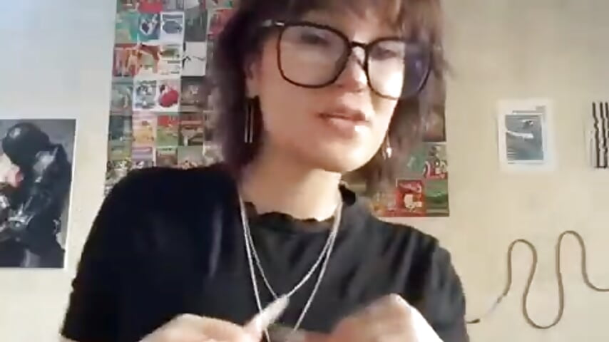 Hola😊 - Vídeo de BettieBagwill, modelo de vídeos