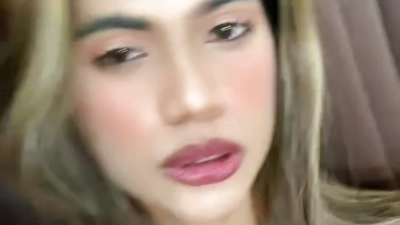 Vídeo em tendência de modelo na câmara SapphiraOrion 4102