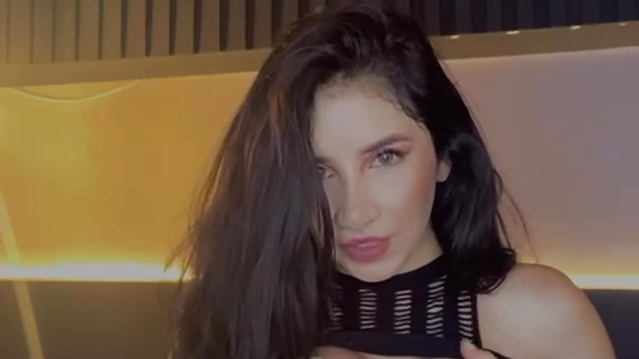 Hot and sensual tease - Vídeo de hey_laurenn, modelo de vídeos