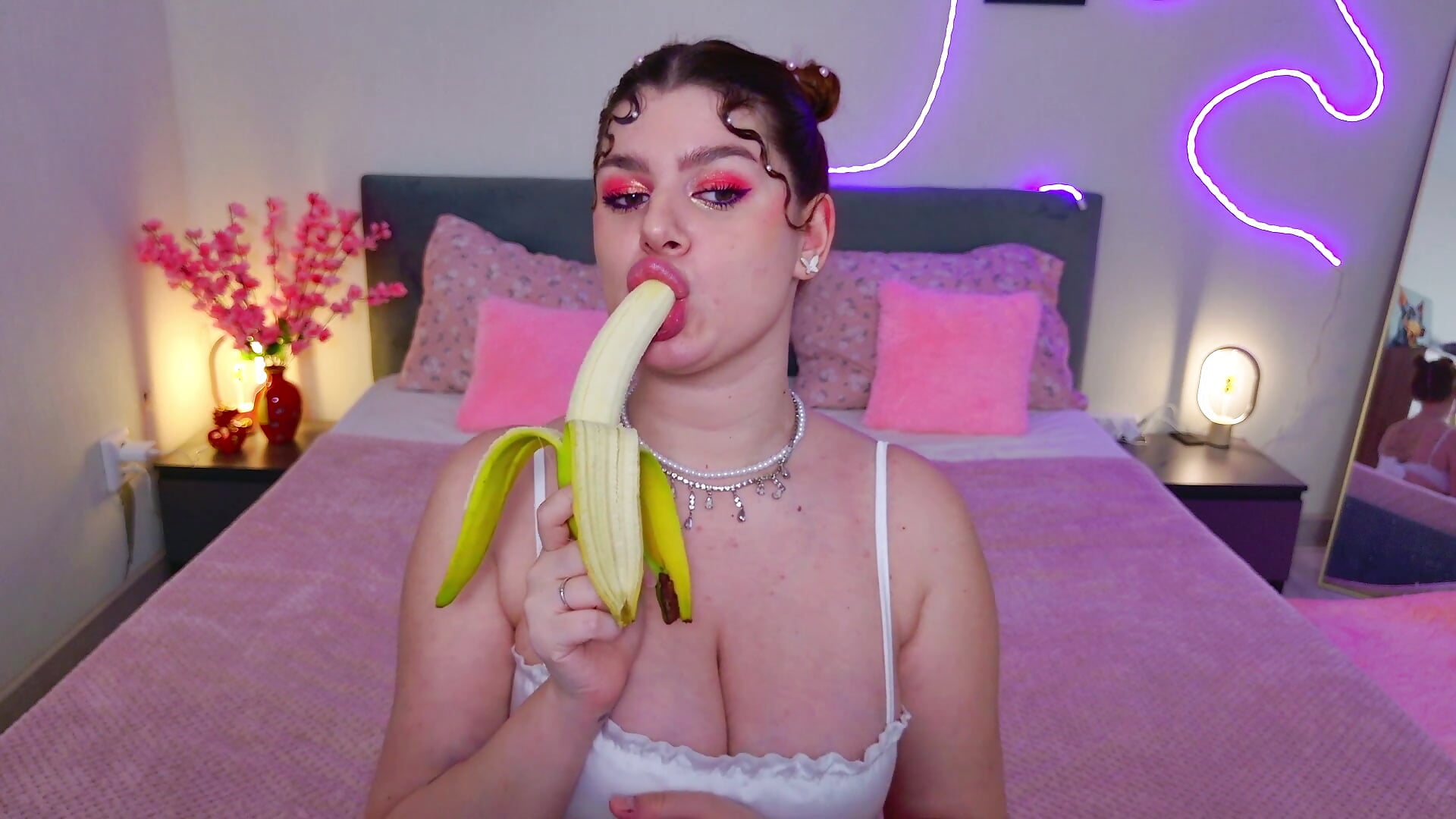 Deep banana😈