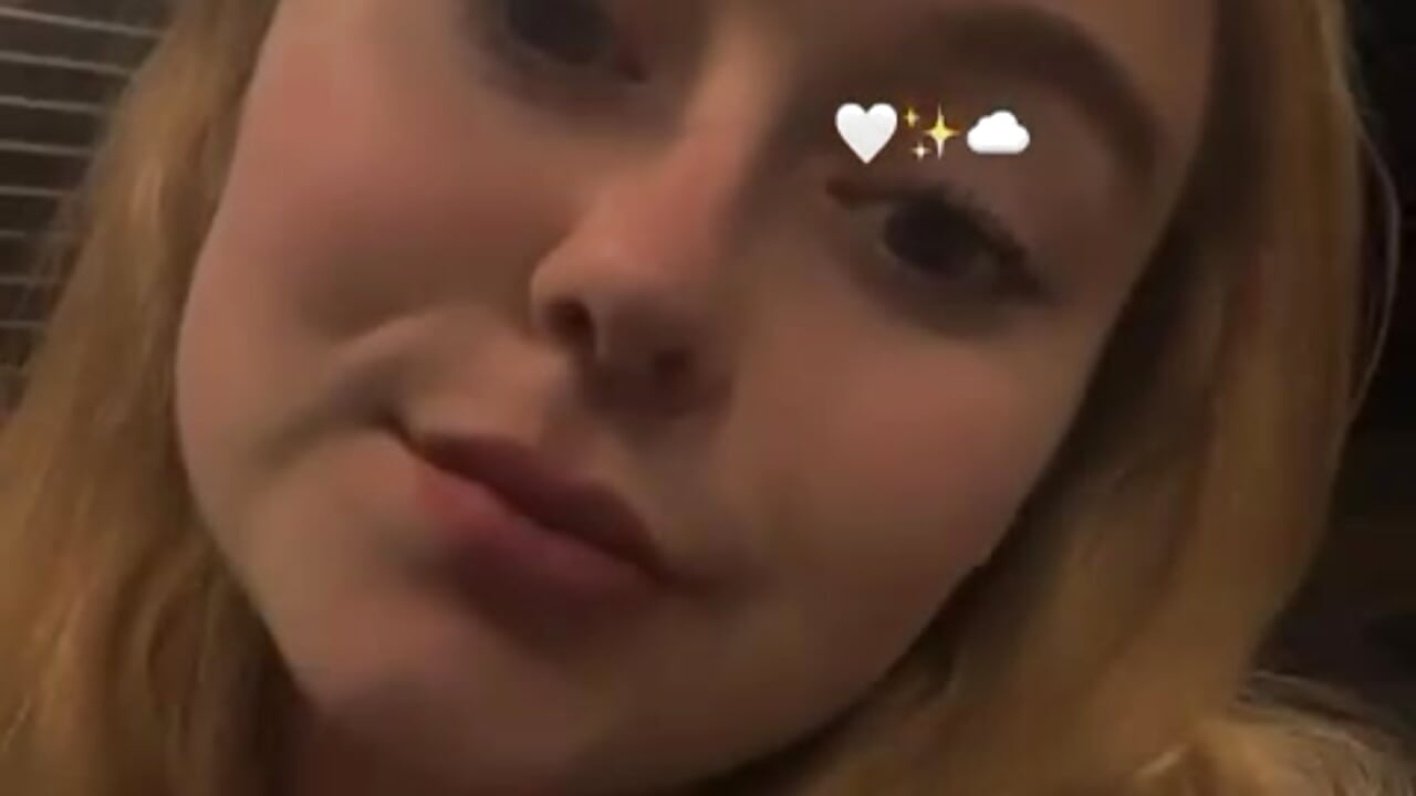 <3 - відео від вебкаммоделі PiaLovee