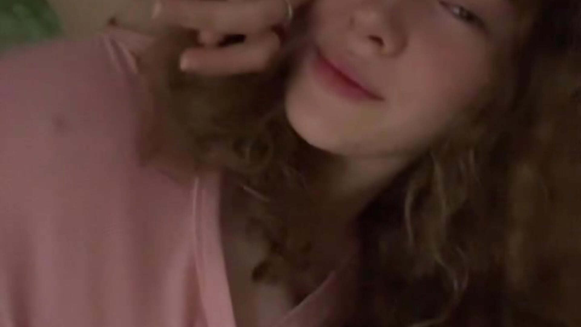 💲 - video by Girl_Next_Door_18 cam model