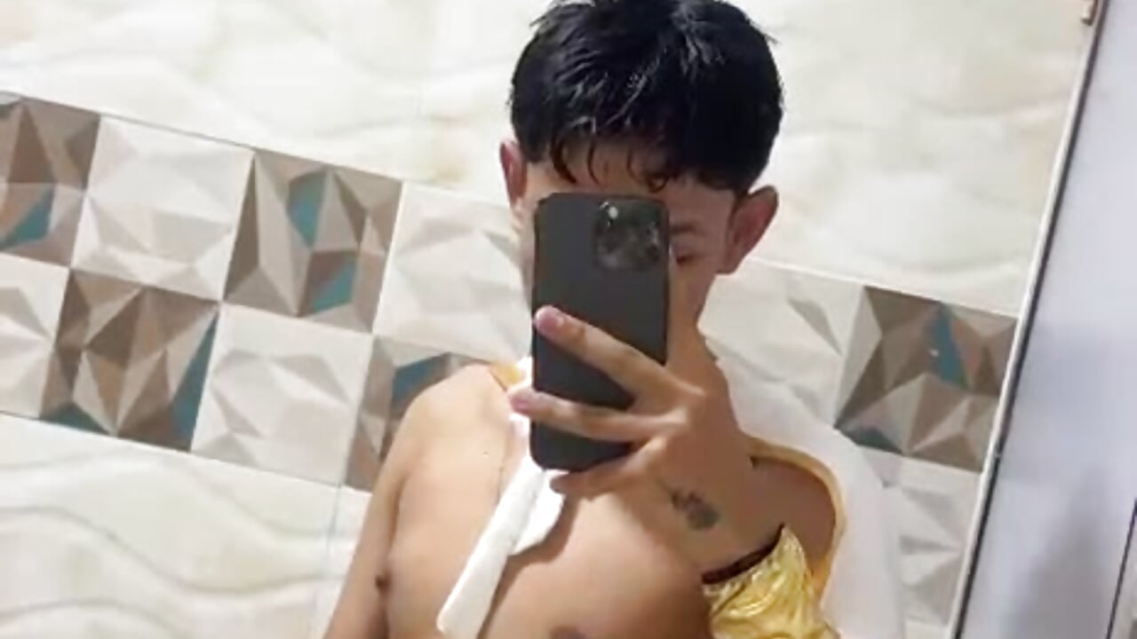 Hot tattos!🕷 - video SlimLatino_ kameramallilta