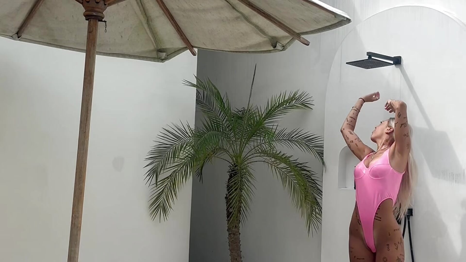 Subscribe today and unlock all my X rated videos 👅👀 - video by jesswilde_xo cam model