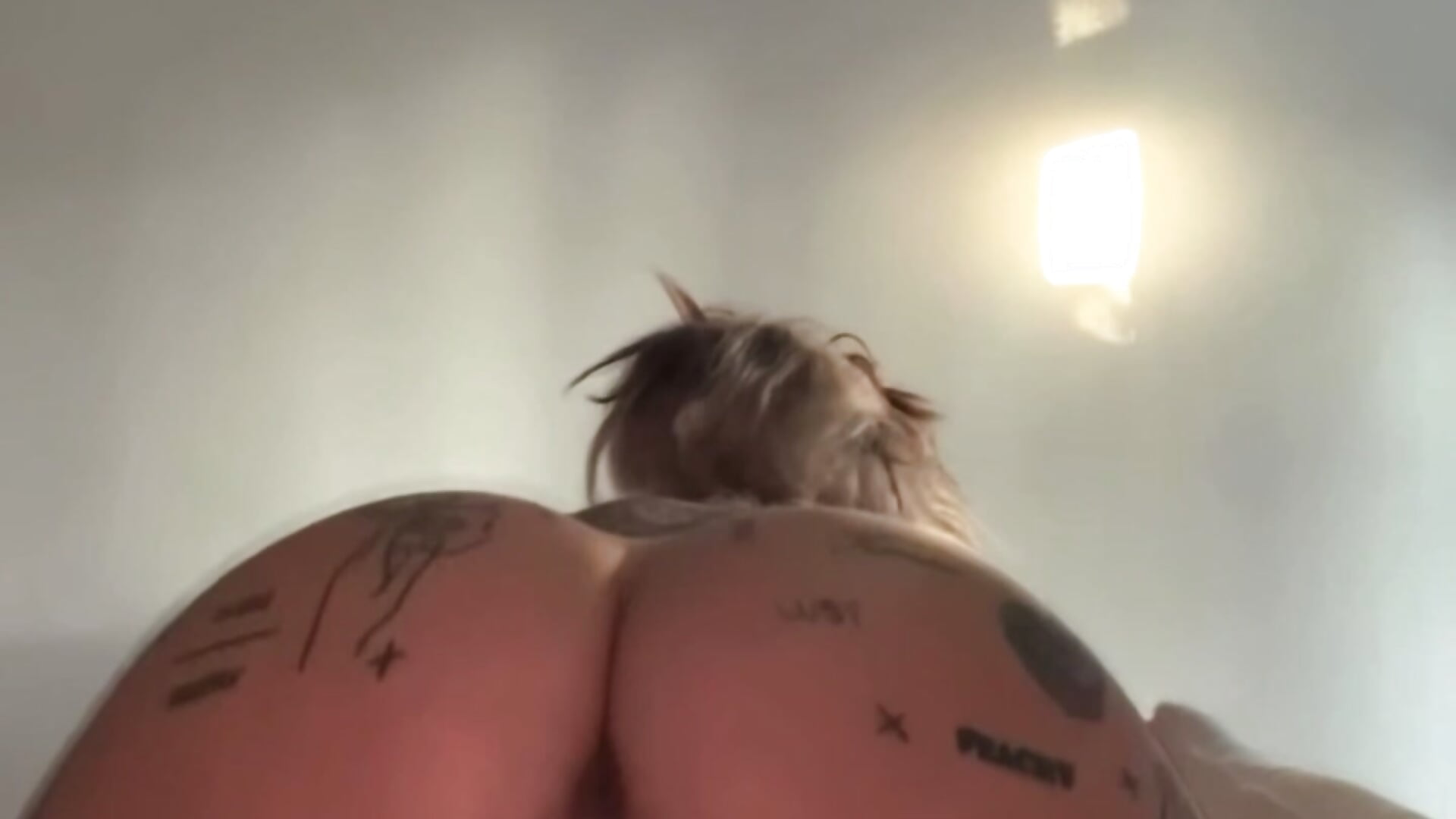 🎥🍆 - Riding POV back shots
