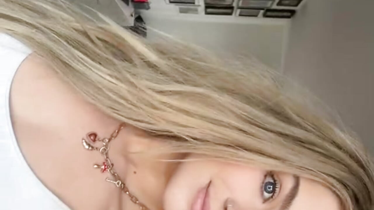 😍😍 - vídeo de la modelo de cam Alexiahaven