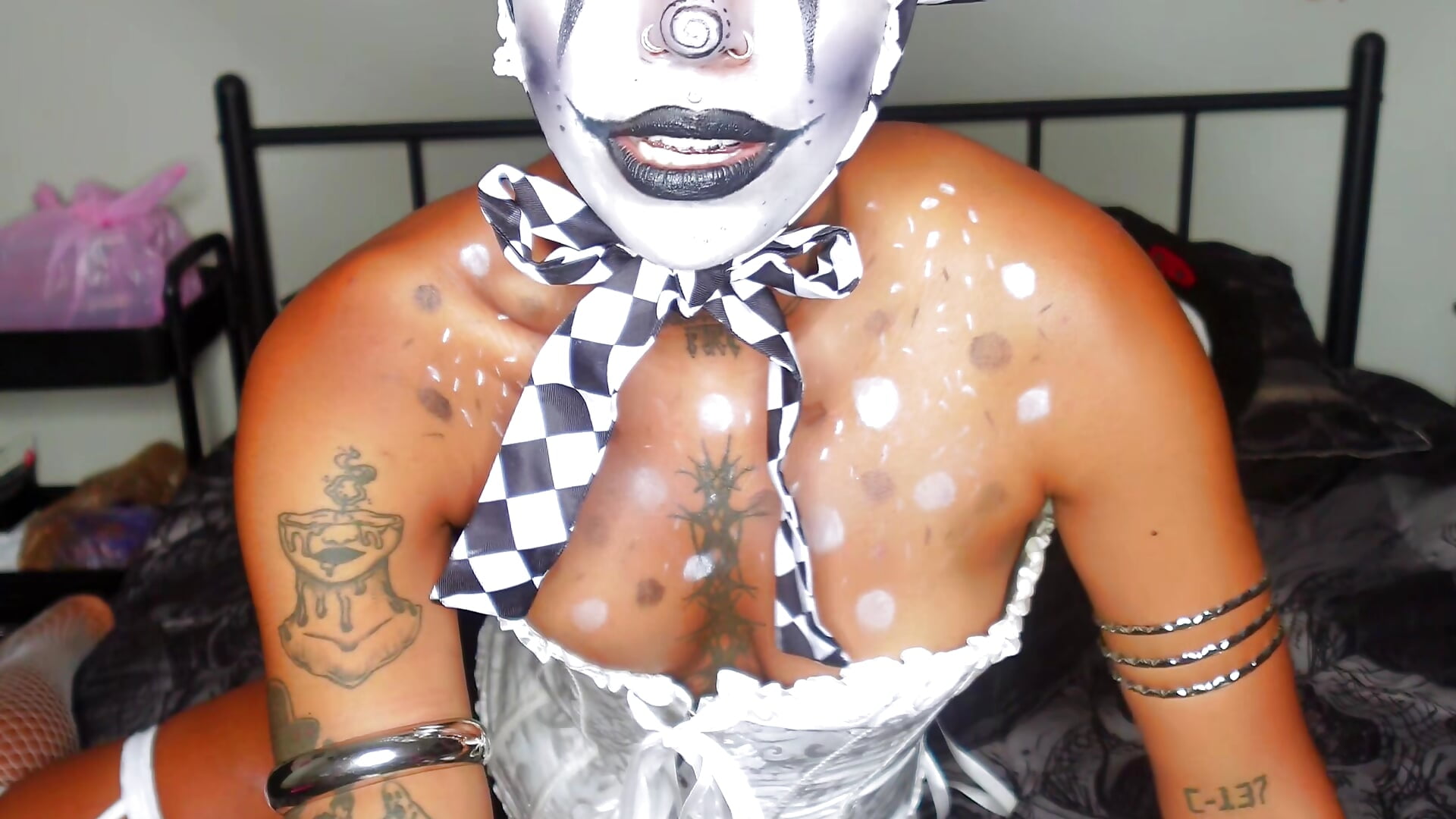 psycho k!ller clown (teaser) – video modela na kameri spookiebaddie