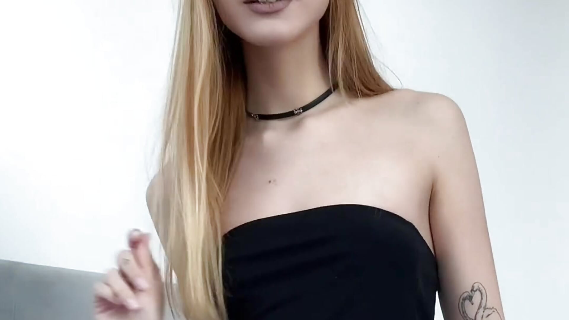 Teasing you in black