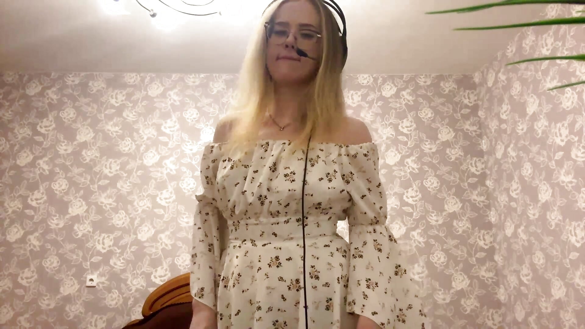 marry me - video by ElmiraGildea cam model