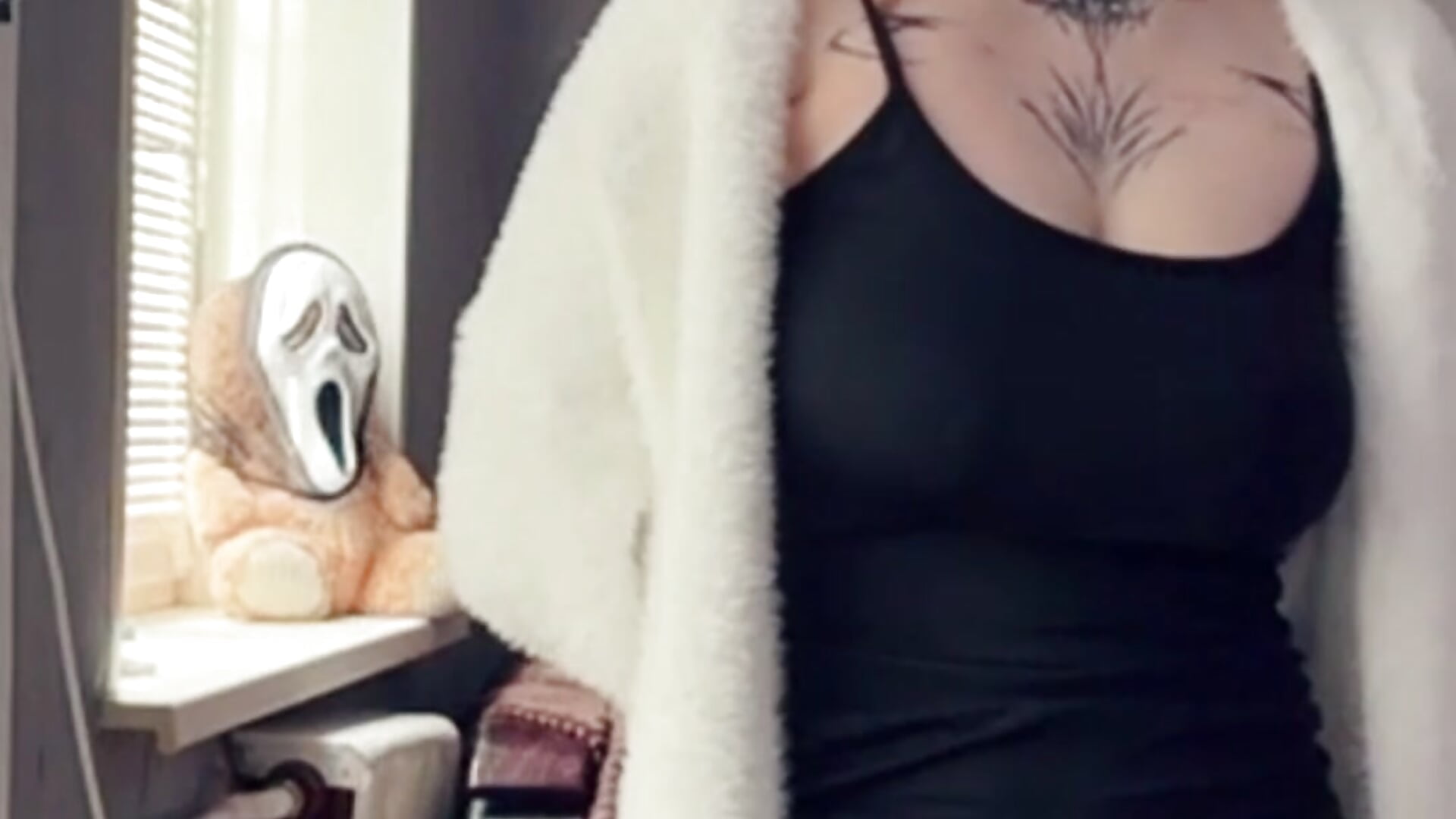 How is my outfit - відео від вебкаммоделі KellyRose