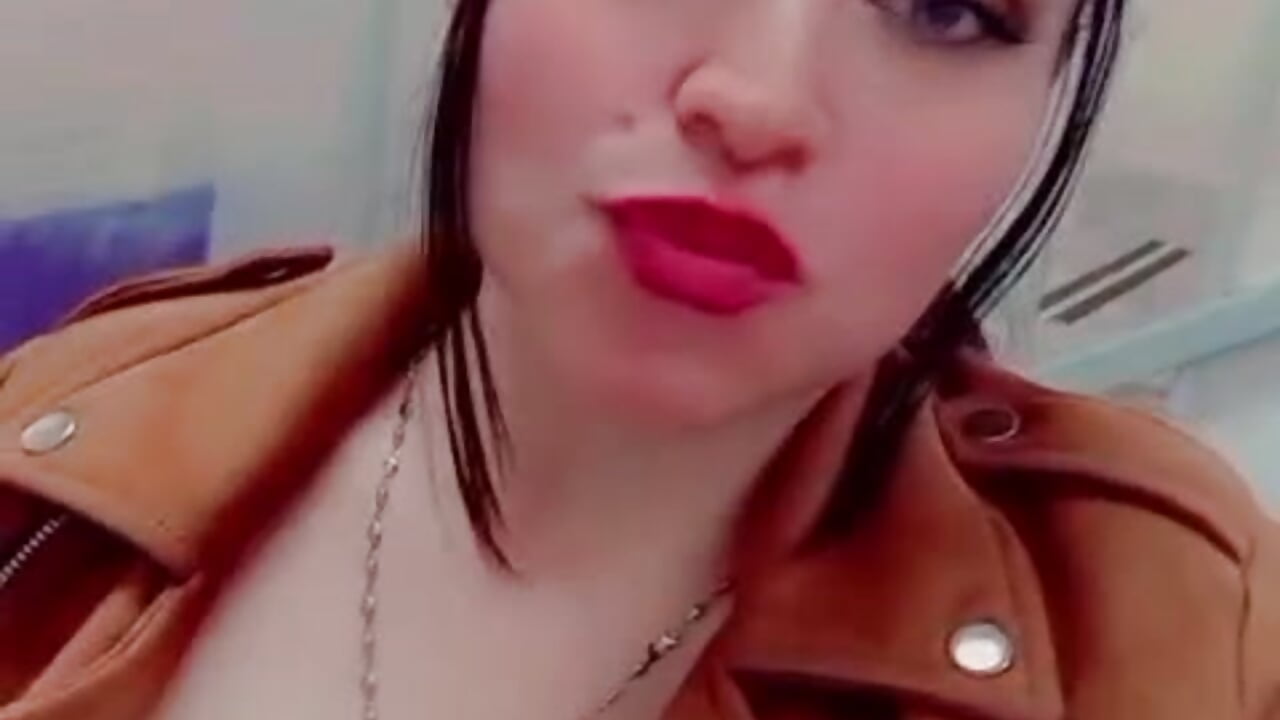 hi ❤️‍🔥🍑 - clip cu magic_alice__ model videochat