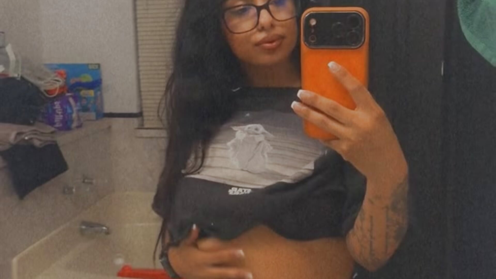 4BFFEB7D-2637-4FD2-9F82-AAF143784AE2 - วิดีโอโดย Controllercutie โมเดลแคม