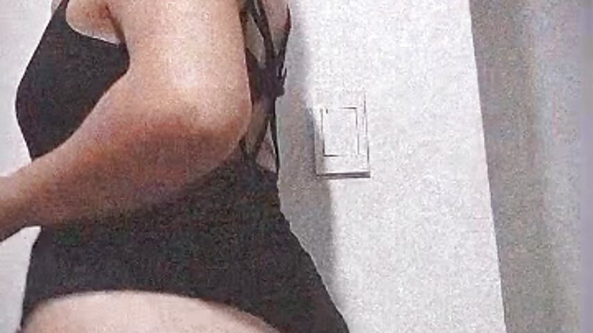 Dance for you, so hot — filmik SarahBlackk, modela(-lki) na kamerkach