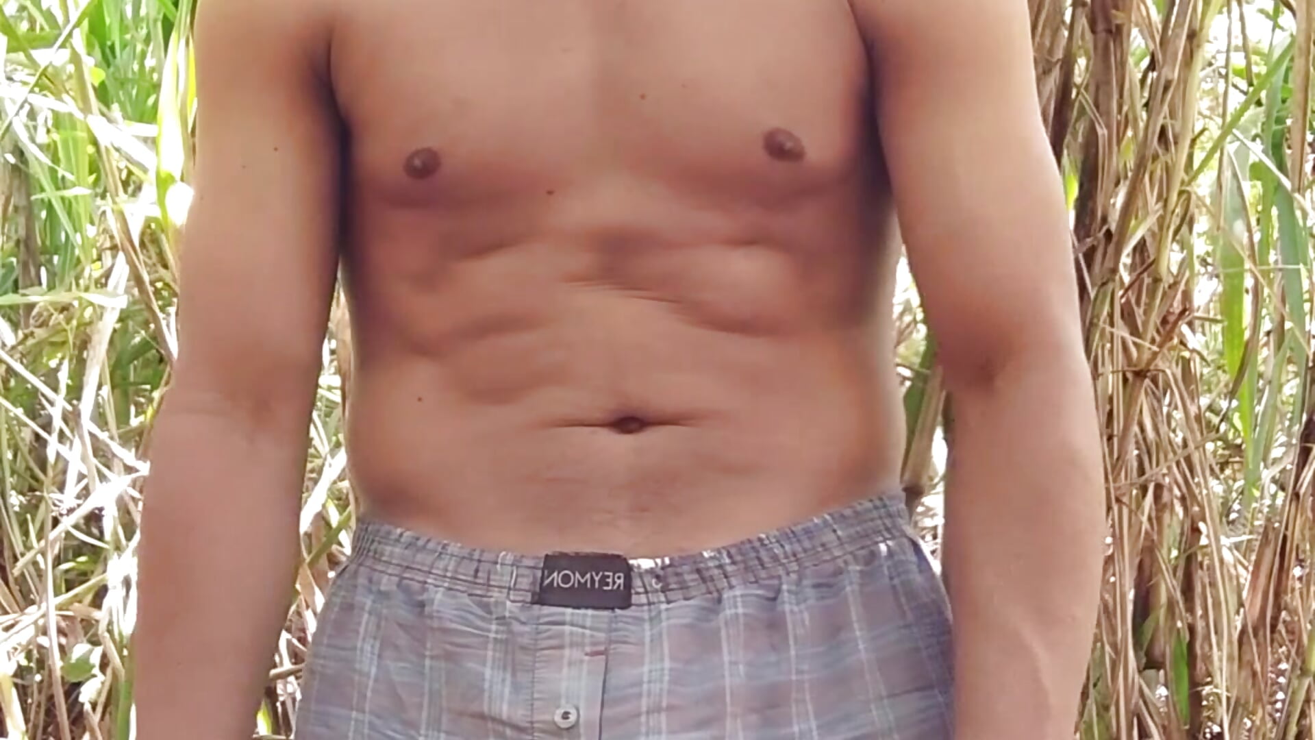 167597.mp4 - video av Latino_Men2026 cam-modell