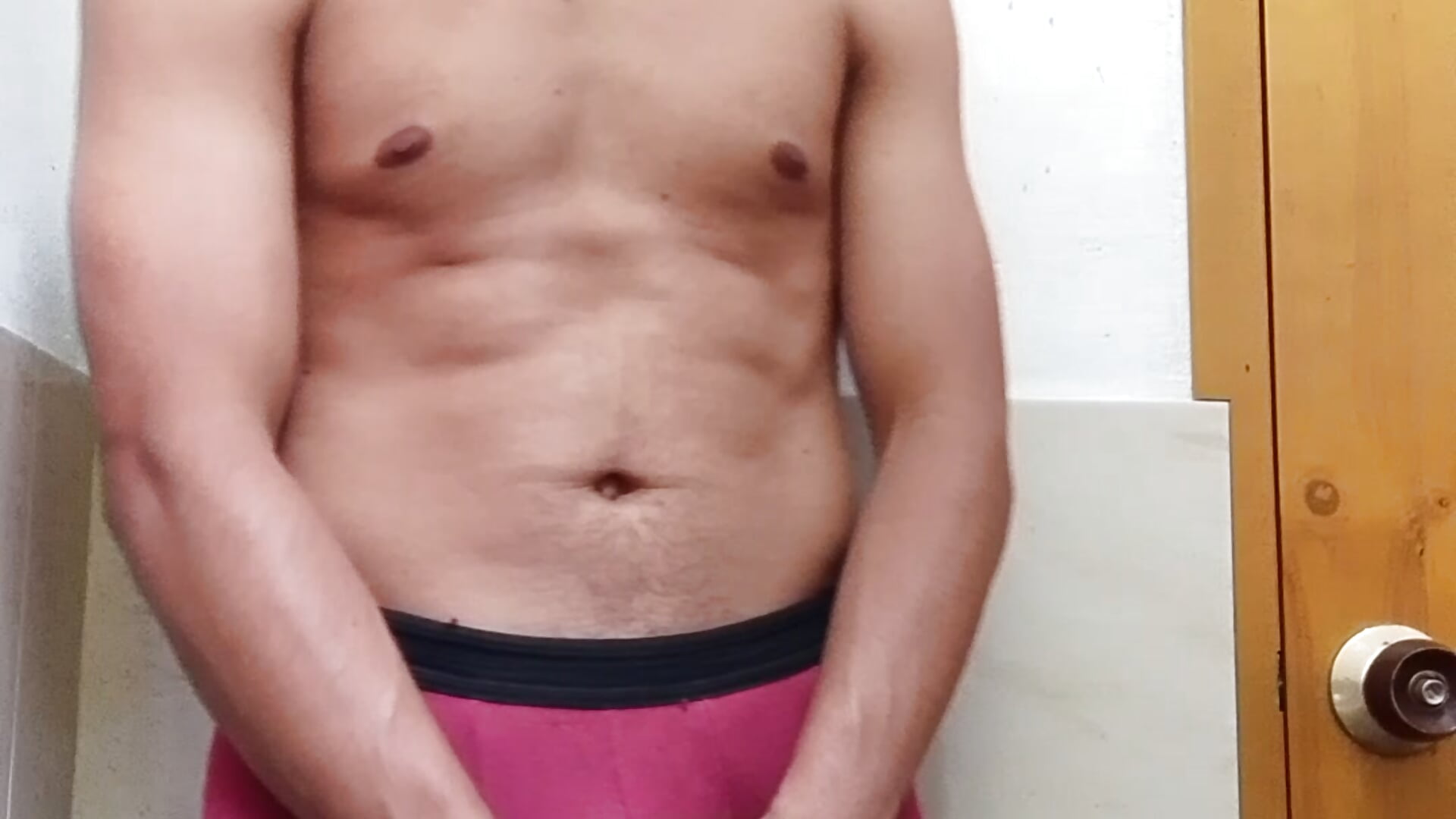 125274 - video av Latino_Men2026 cam-modell