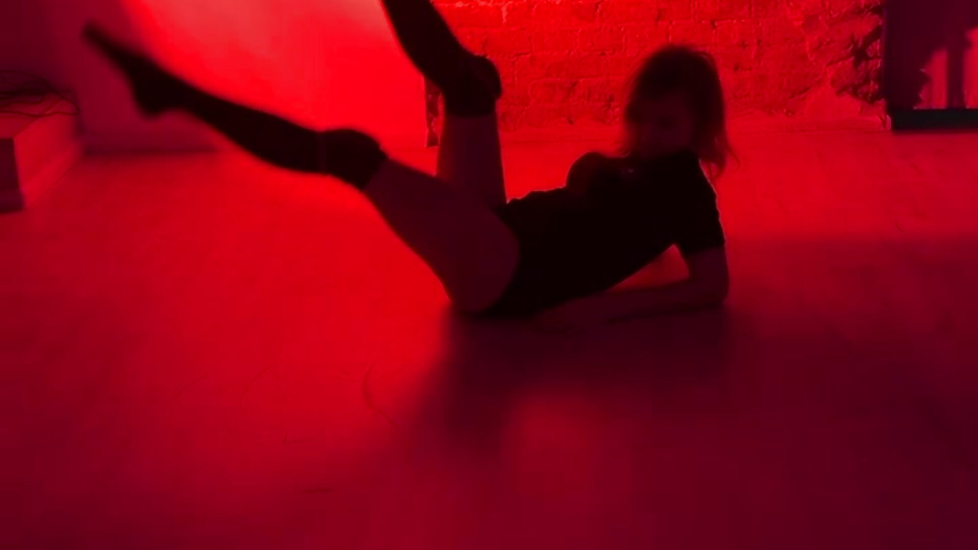 dance - відео від вебкаммоделі HarleyLife