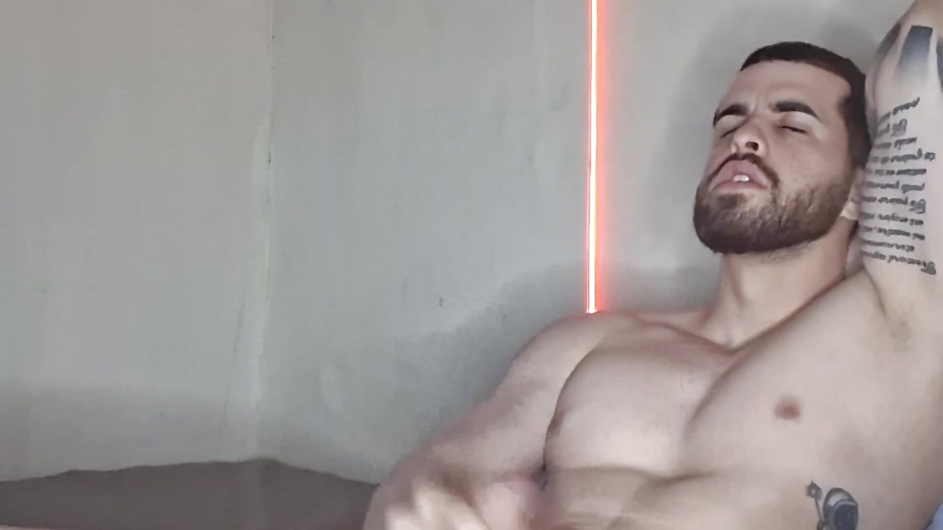 My cock is very hot 🔥👇🥵