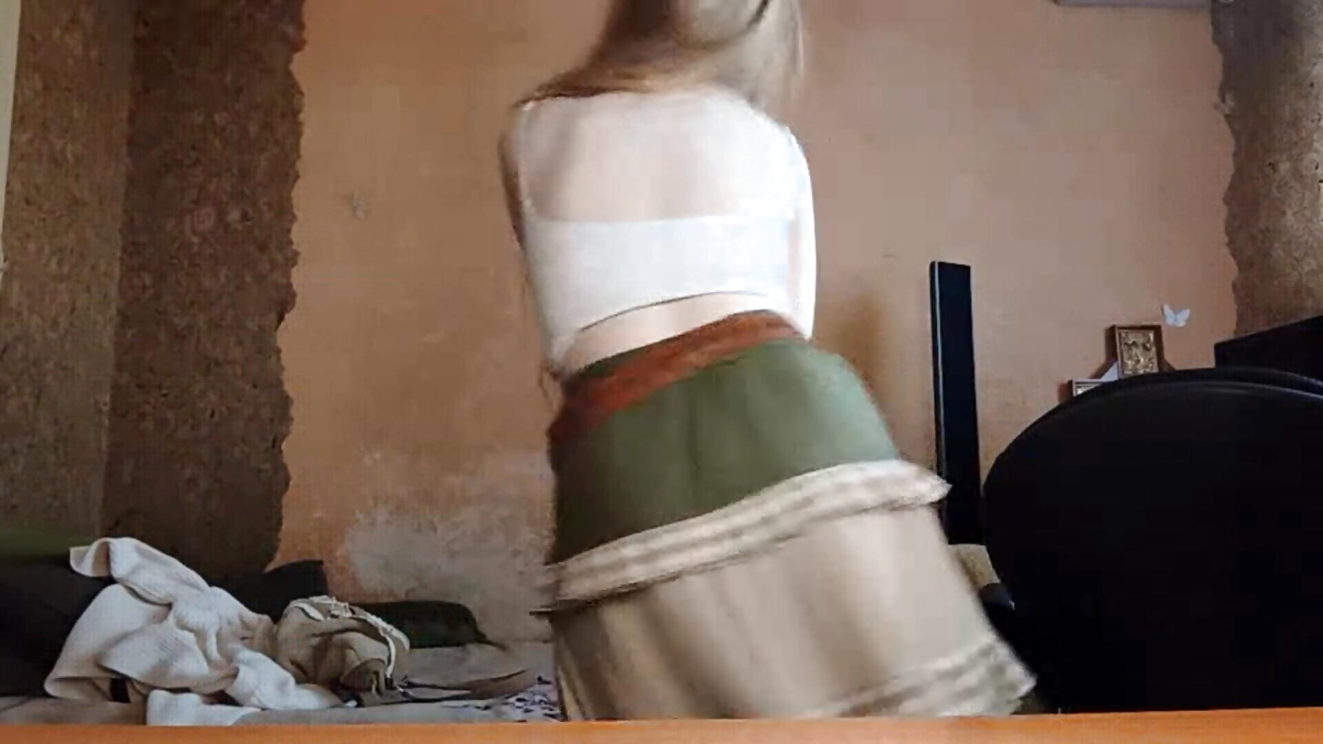 a little courage in dancing - Vídeo de KateVibe_01, modelo de vídeos