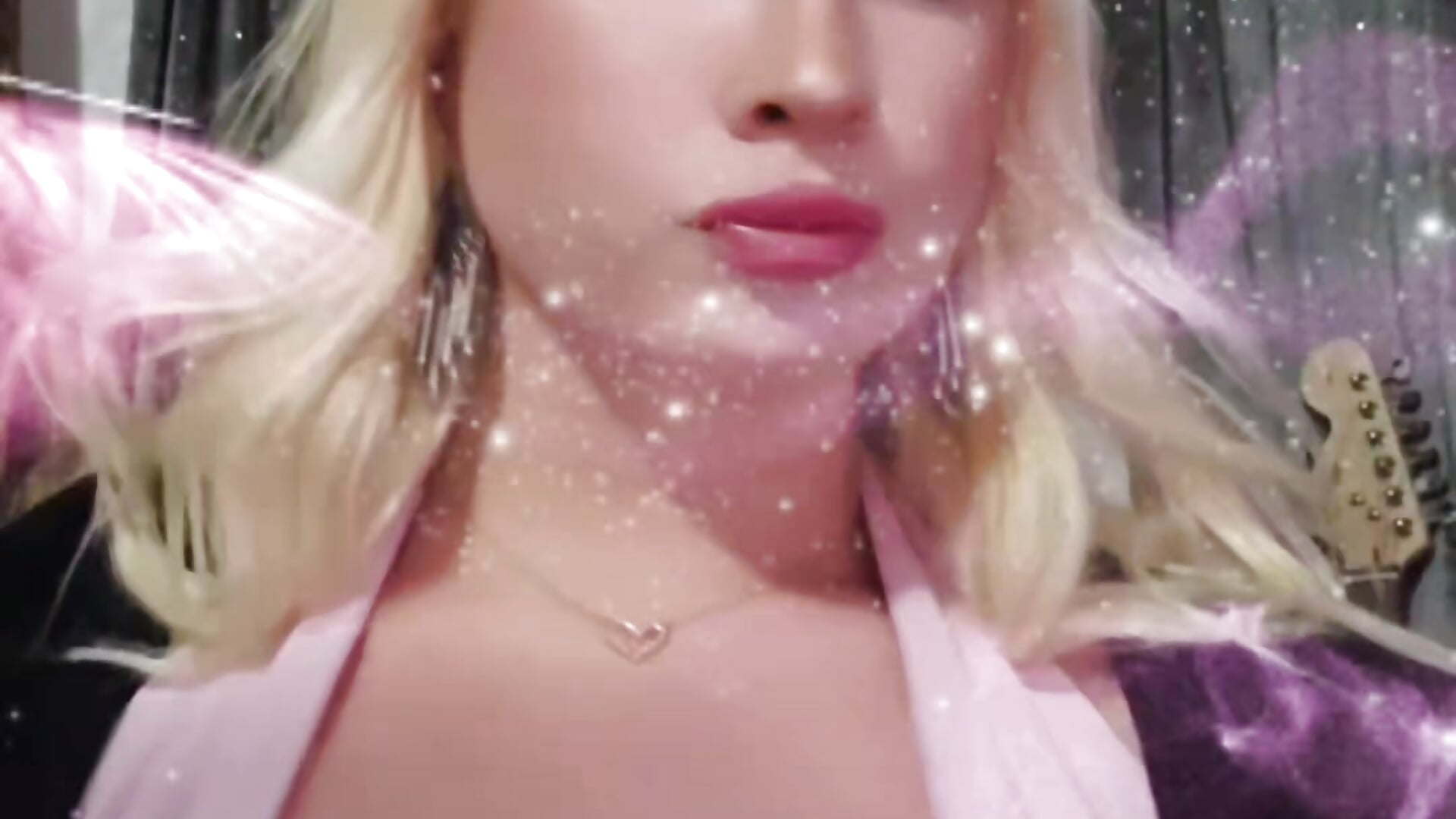 Club Bizarre 🍒✨️🧚🏼‍♀️ - video by ItsAuroraBorealis cam model
