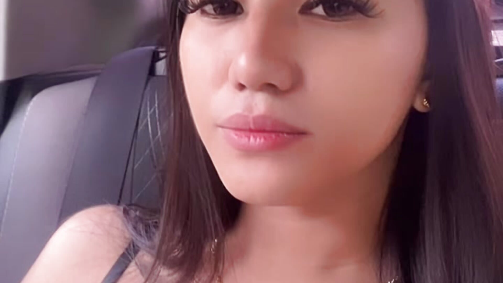 JassmineLove – Aktuellstes Video des Cam-Models 2283