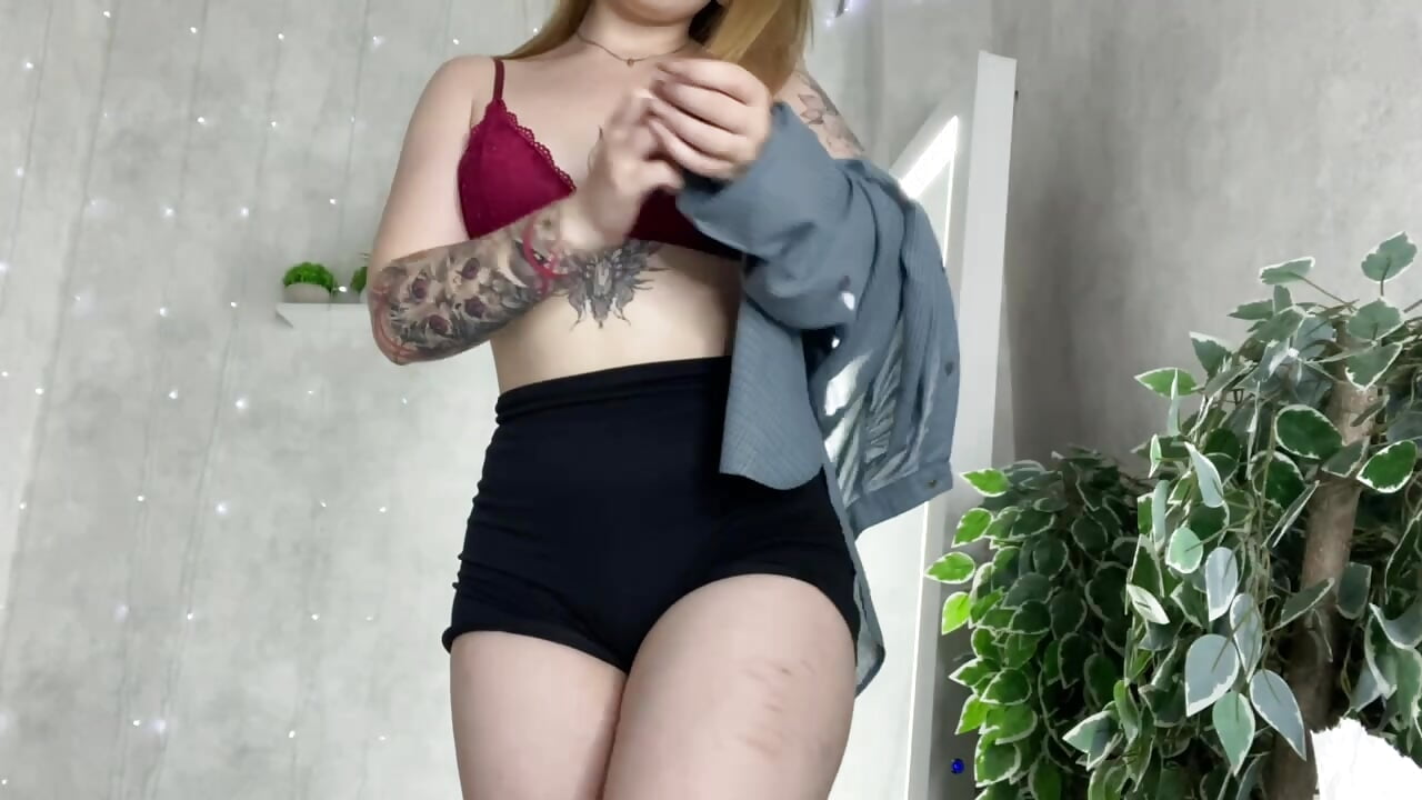 so u see all my tattoo? 🤗 - video Link_OR kameramallilta