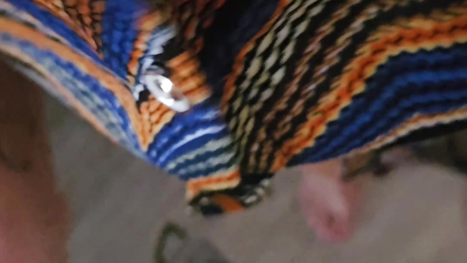 Woonkamer XXL Creampie Sekstape 💦🥵 Kutje Vingeren en Liters Squirten! 💙🤭
