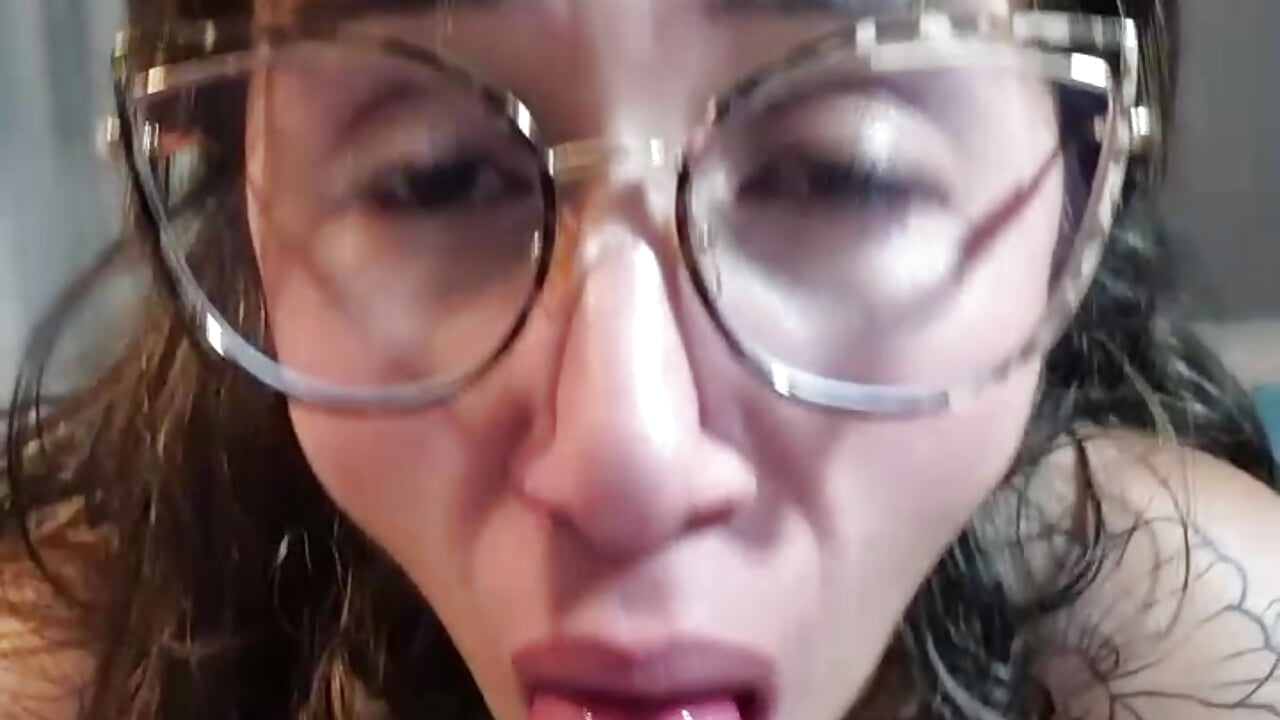 JUMP ON MY DICK AND KNOCK THOSE TITS 🍆👋