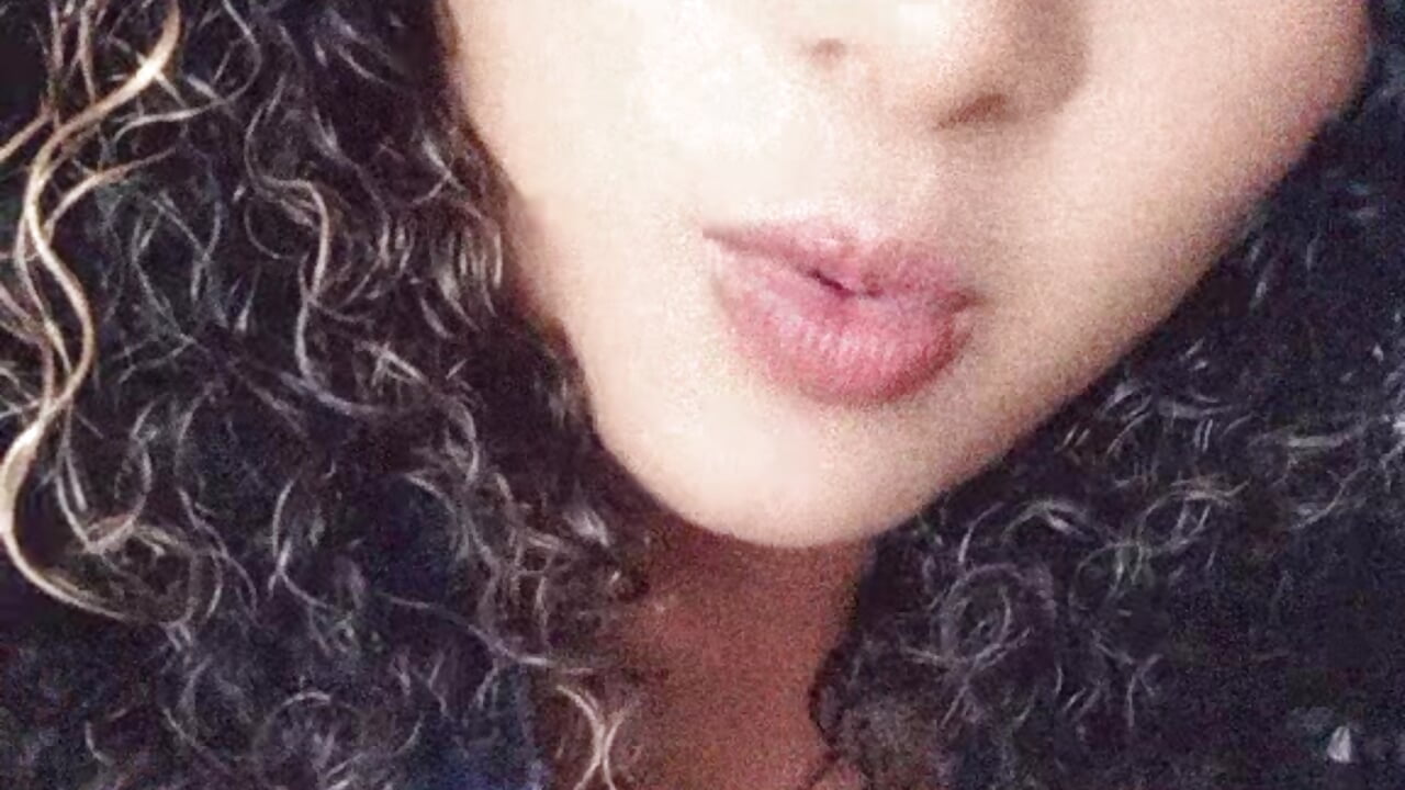 2026-04-17-123617260 - video by Peluchita_girl cam model