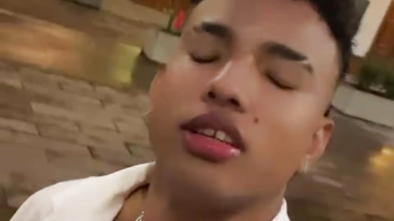 WhatsApp Video 2026-04-11 at 9,41,16 PM - video oleh teylor_hot_21cm kamera model