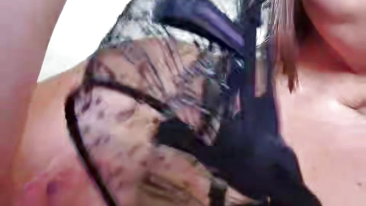 Oups – видео вебкам-модели openstes14