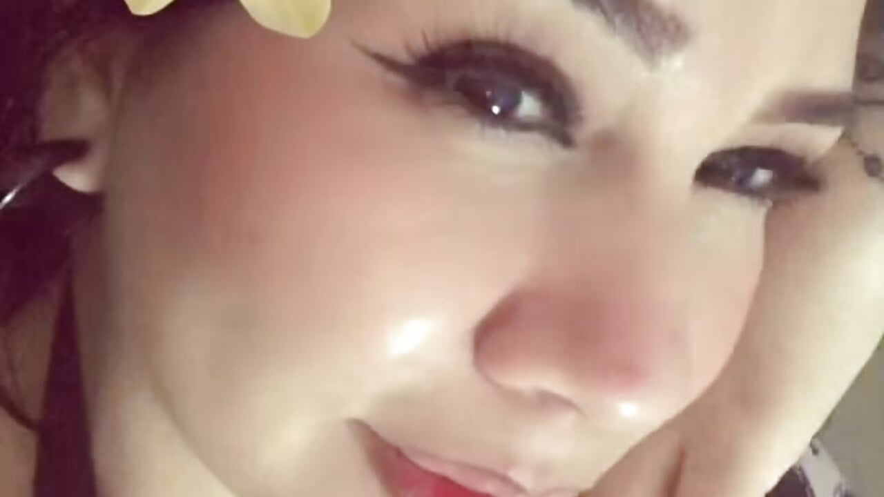 v1c044g50000d72ununog65s7eff1c30 - Vídeo de Nia_amaur, modelo de vídeos