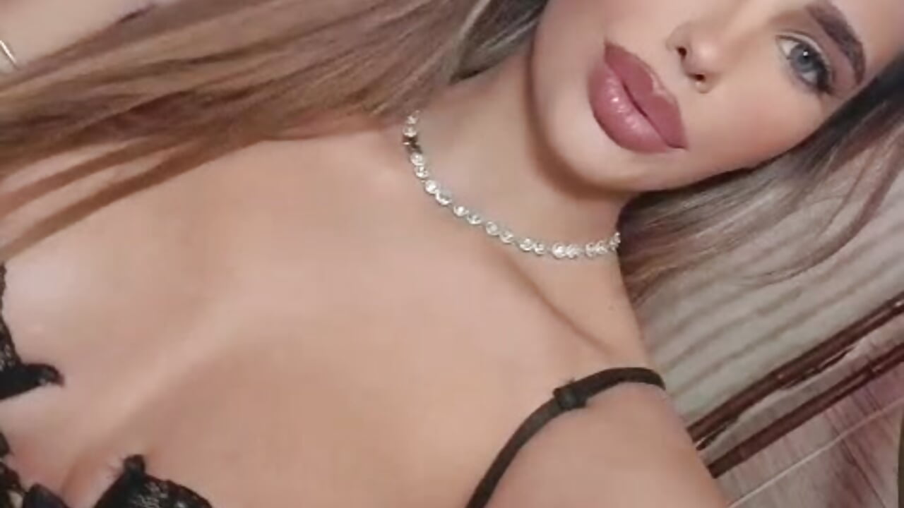 😈😈😈 - відео від вебкаммоделі _bellablaze_