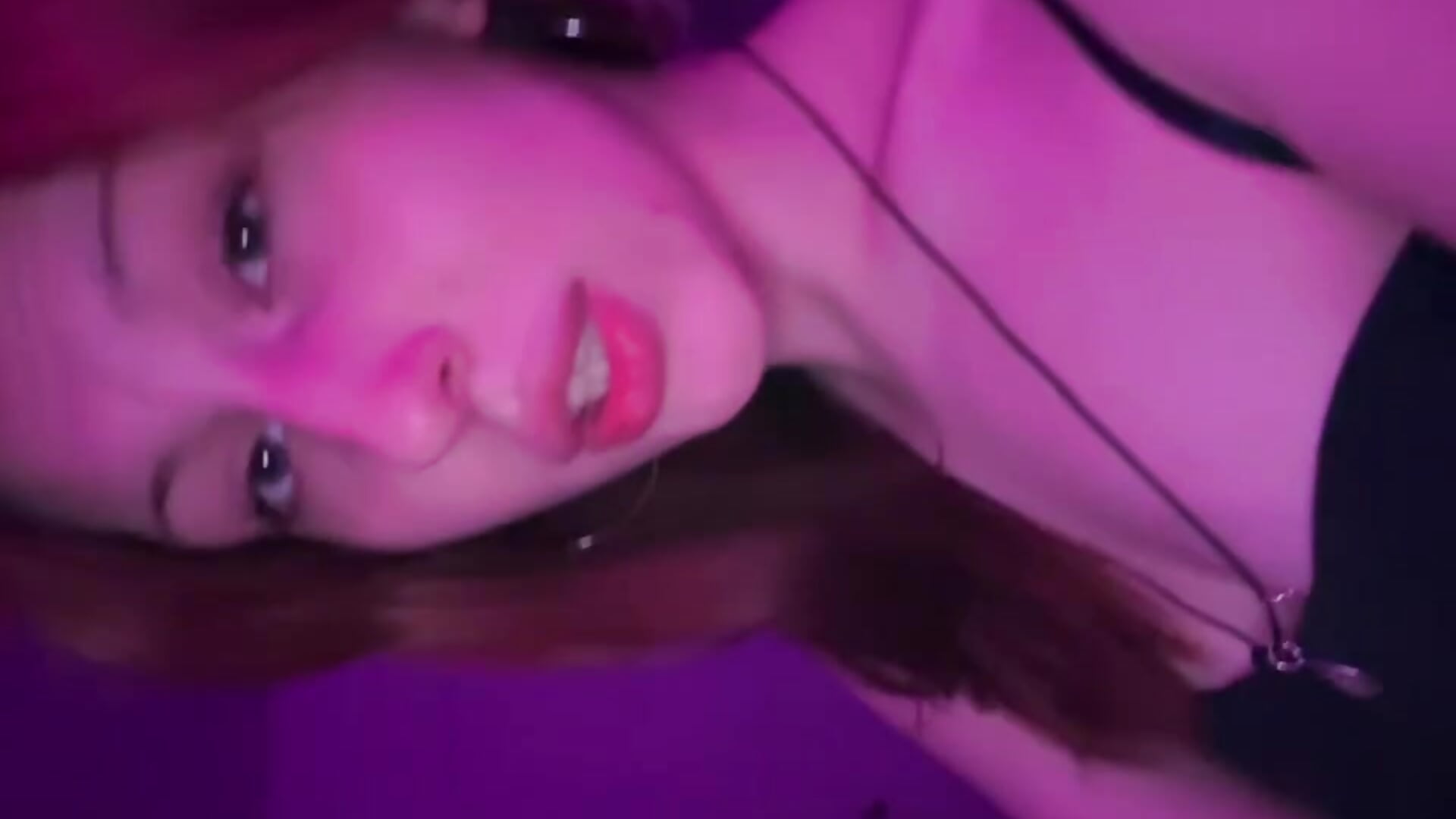 hey - відео від вебкаммоделі AlisaLoverAss