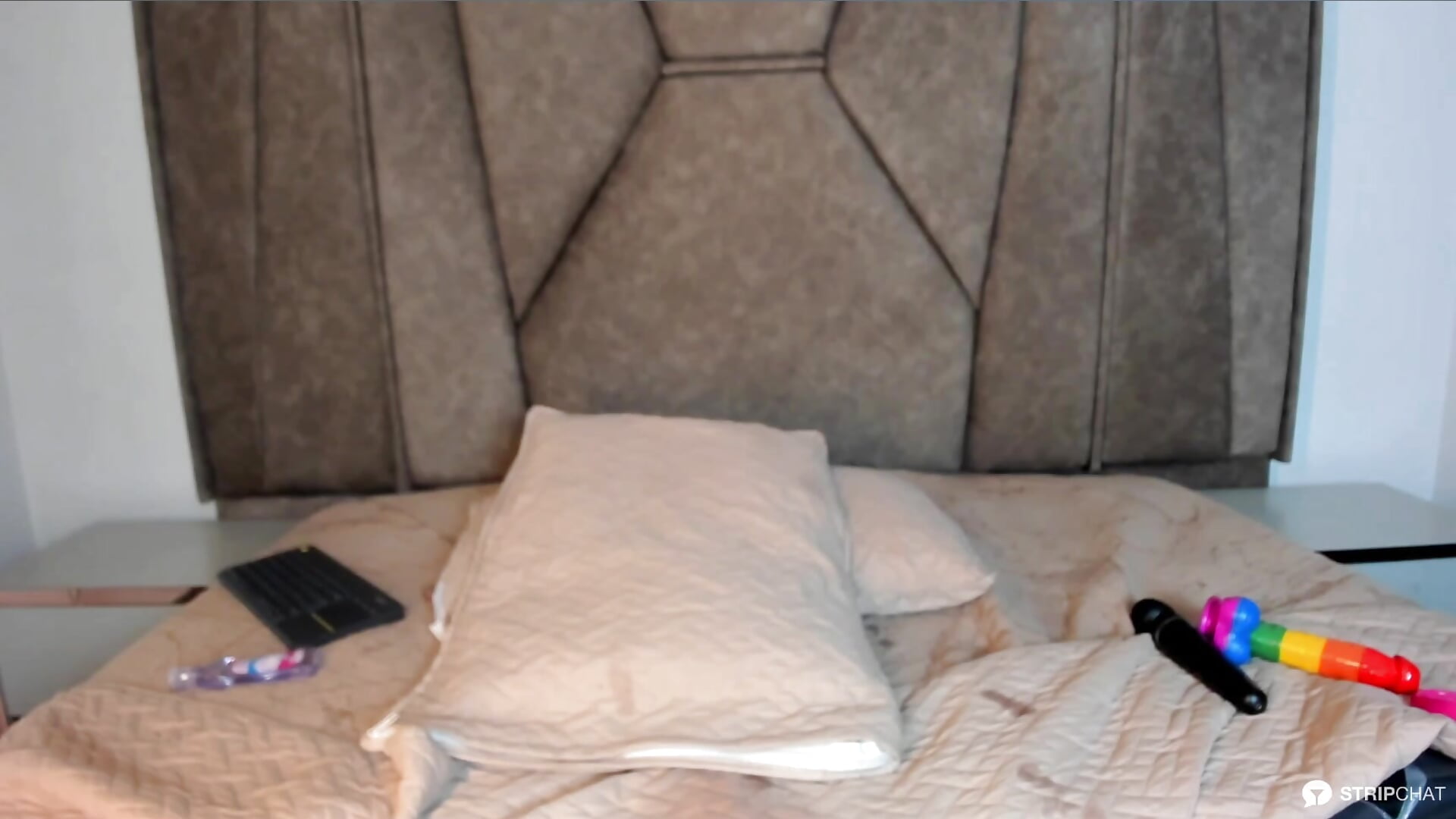 2 dildos same time in pussy - video van SilvyDiamond cam-model