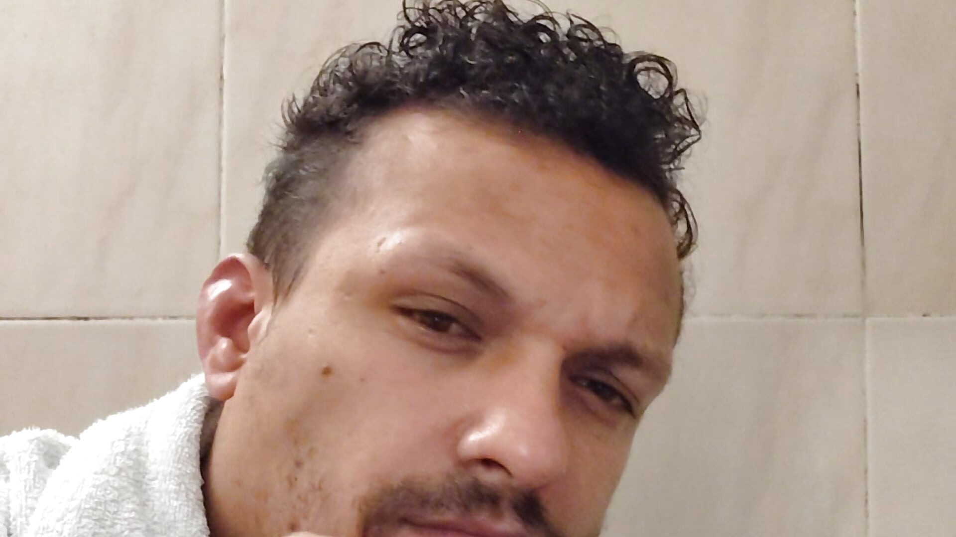 🥵 - vidéo du modèle de showcams FRBR17cm