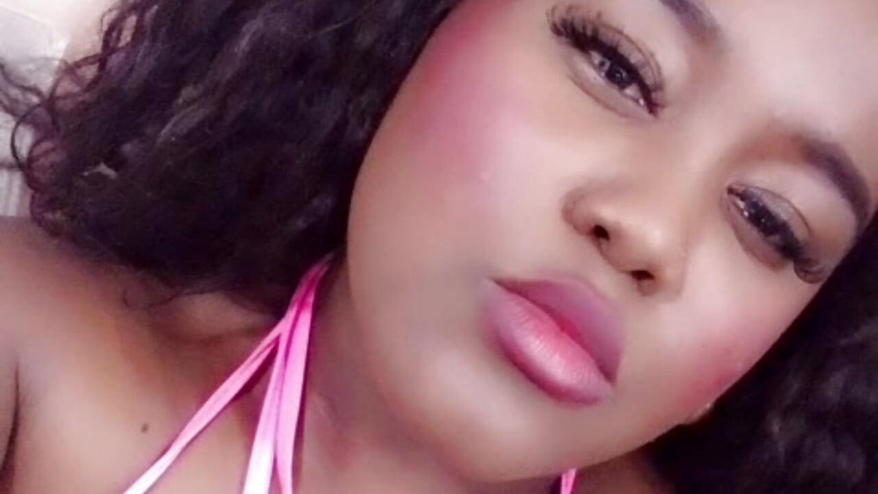 me ❤️ – video od webkamerové modelky VIOLETA_BIGBOOBS_25