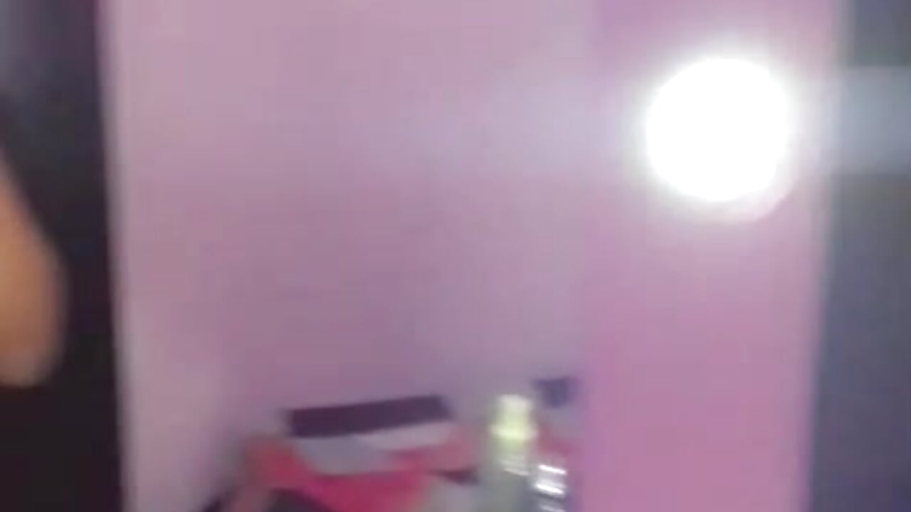 my pink clothes - video di VIOLETA_BIGBOOBS_25 modella di cam