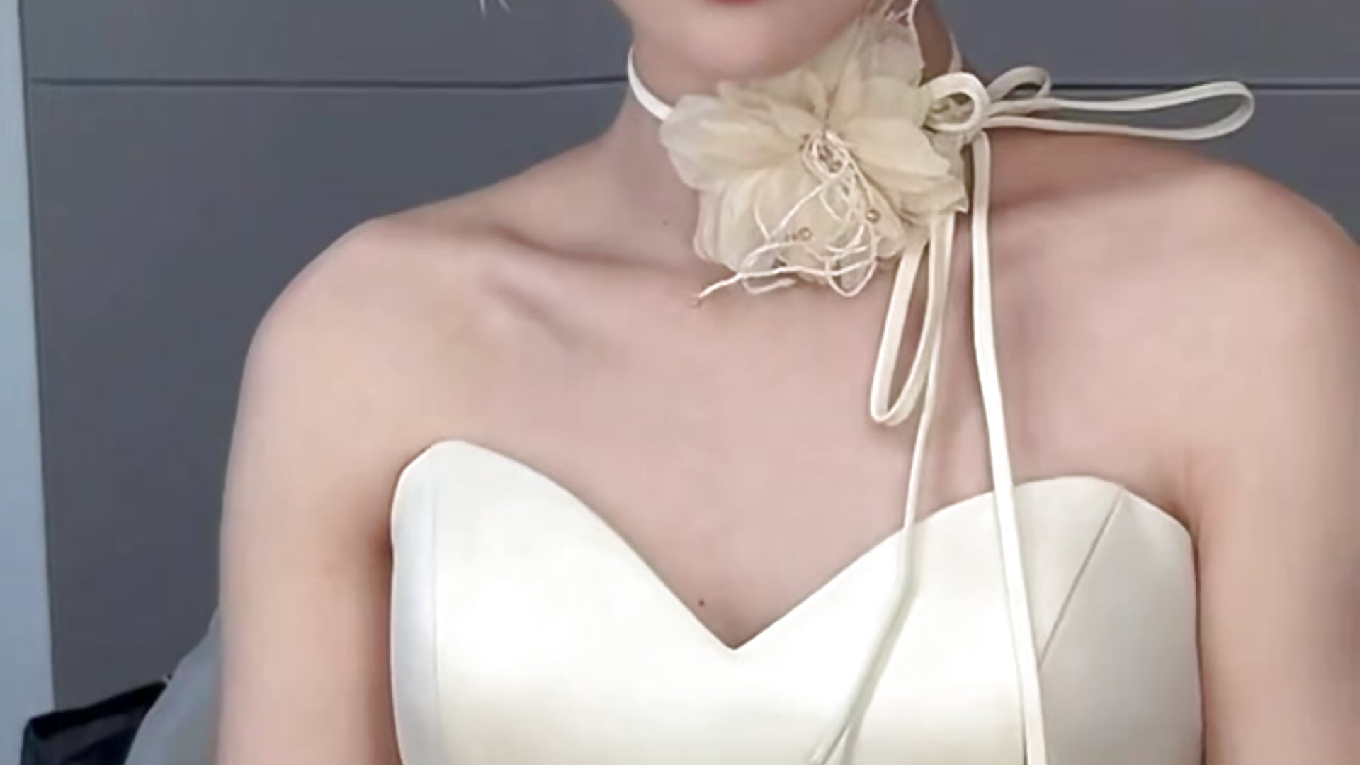 ec98f0ea9ef84a254a1b5490914fdfc5 - 視頻由 yizhixiaolulu 主播提供