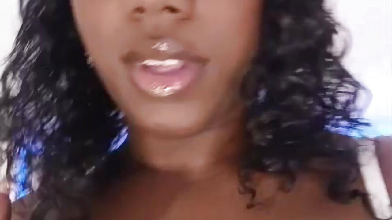 Mmmm 💋💋－カメラキャストのAngel-Doveの動画