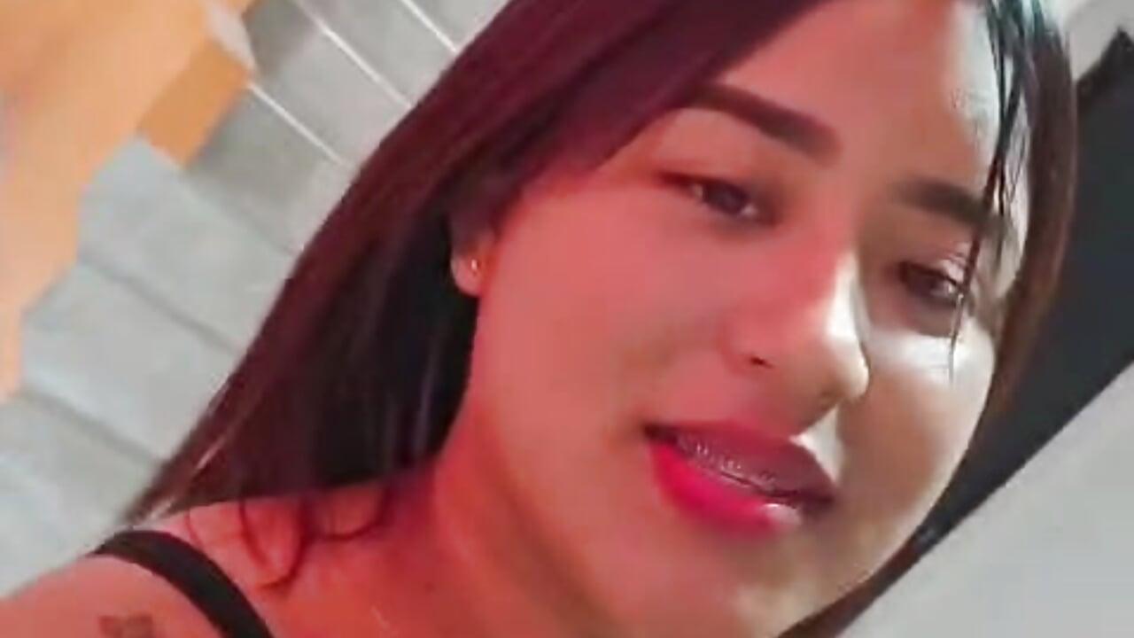 WhatsApp Video 2026-04-06 at 11,52,49 - วิดีโอโดย Valentina_kova โมเดลแคม