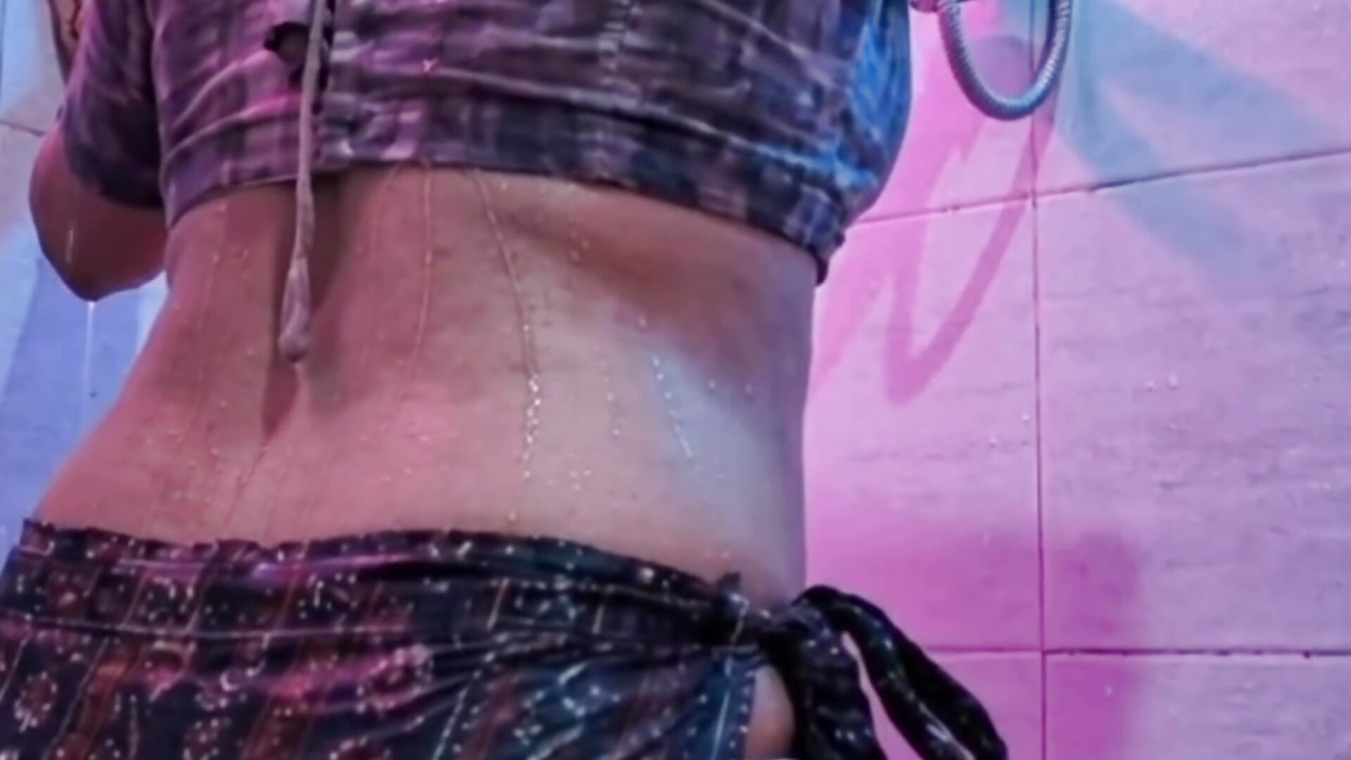 Sexy mood - فيديو من Aliyaa_bhat موديل الكام