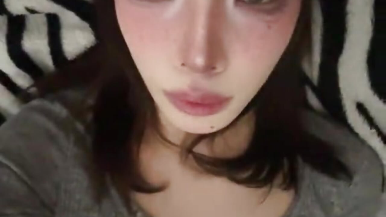 1 - วิดีโอโดย AnabelLarry โมเดลแคม