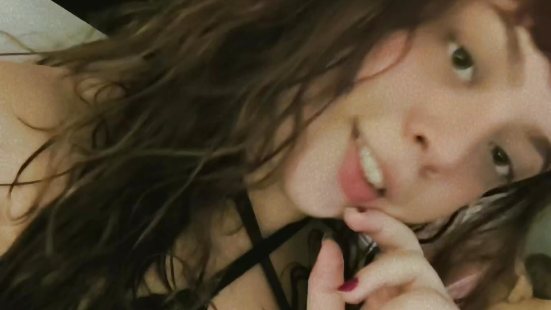 💕 - vídeo de Miah_Cherry modelo de câmara