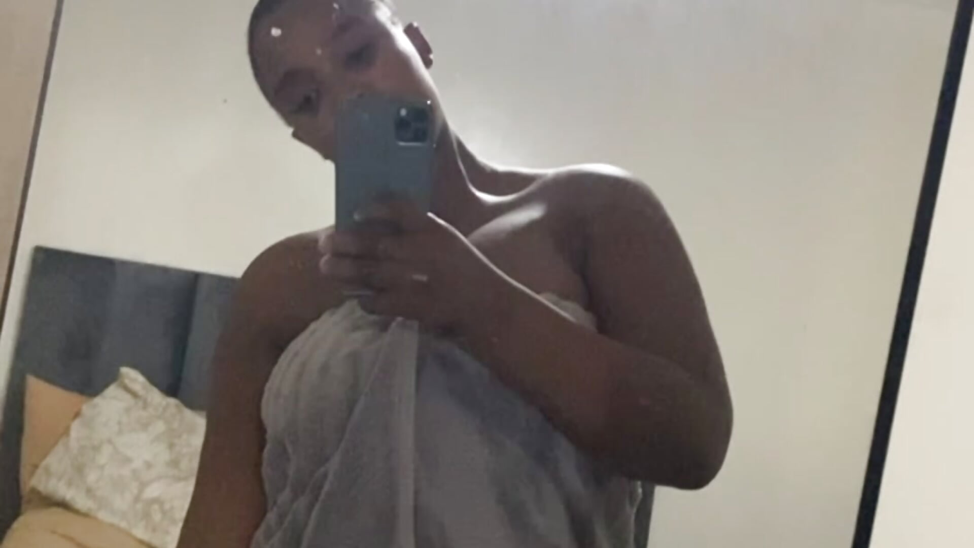 99CE35A9-8AE0-40B2-89E6-CD57FC46669F - video by spicygetty cam model