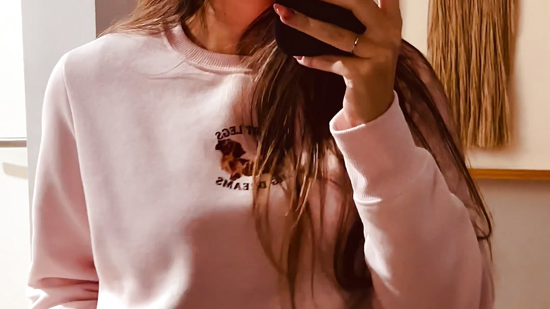 Getting comfy in my house💗