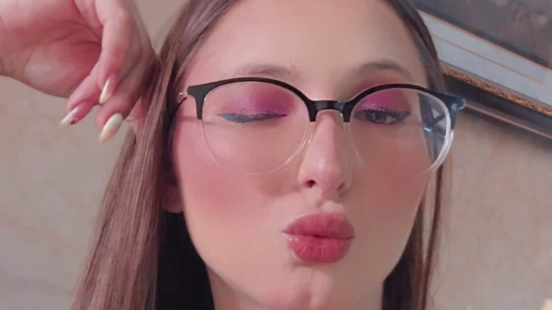 Hiii❤️✨ - відео від вебкаммоделі Ari_roouse