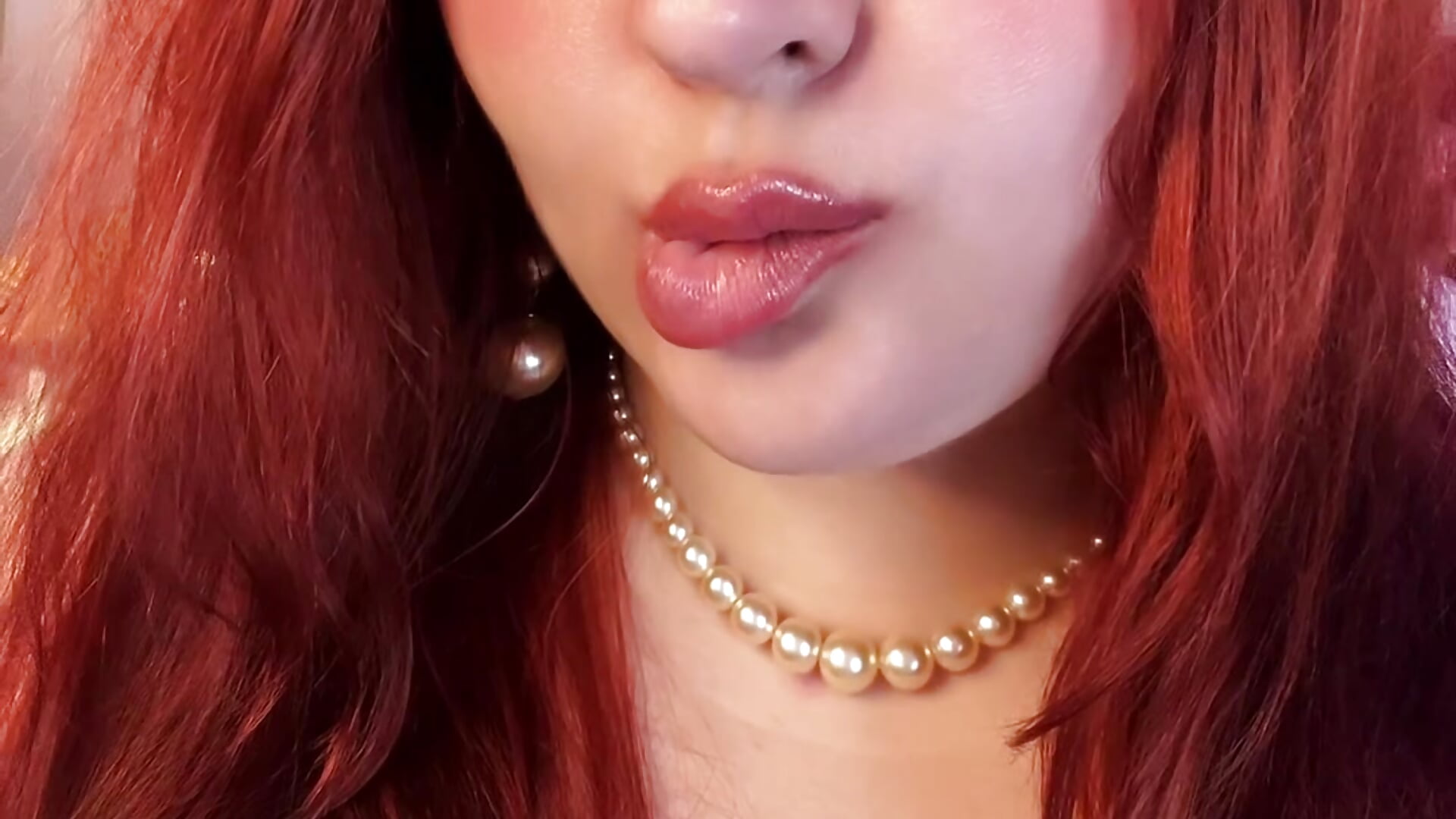 Beauty ✨ – video od webkamerové modelky BelladonnaRed