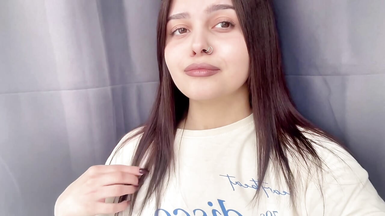 hi everyone! :3 - video oleh MarianneAuvil kamera model