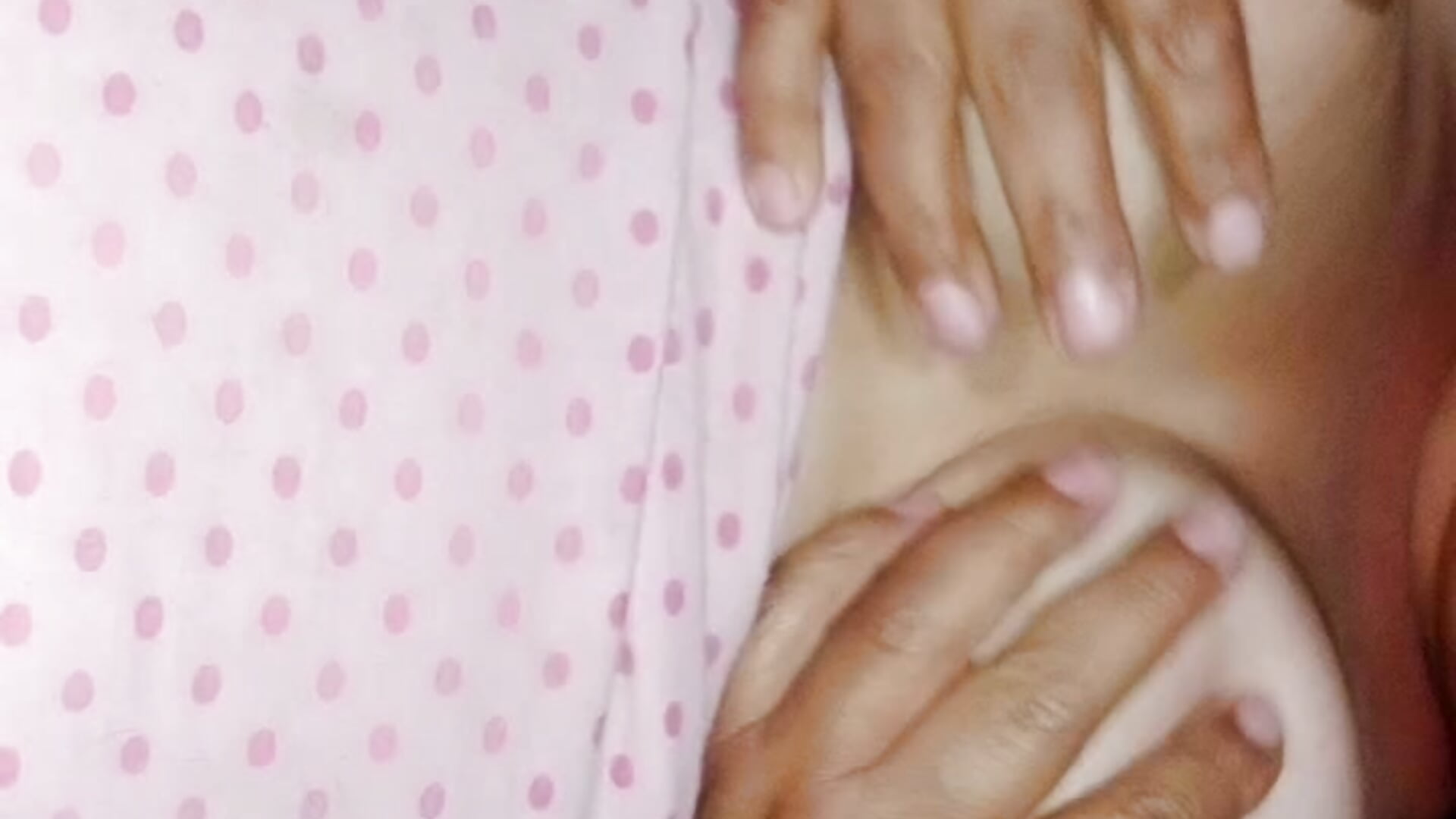 Puntos rosa 🌹 - video by Pato-Andrea26 cam model